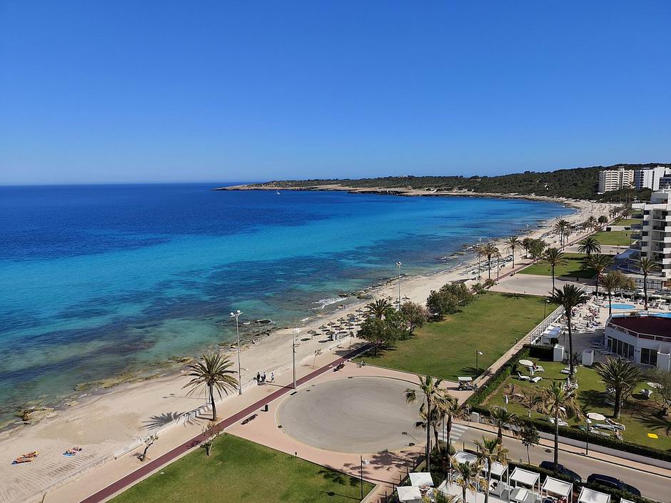 Cala Millor beach